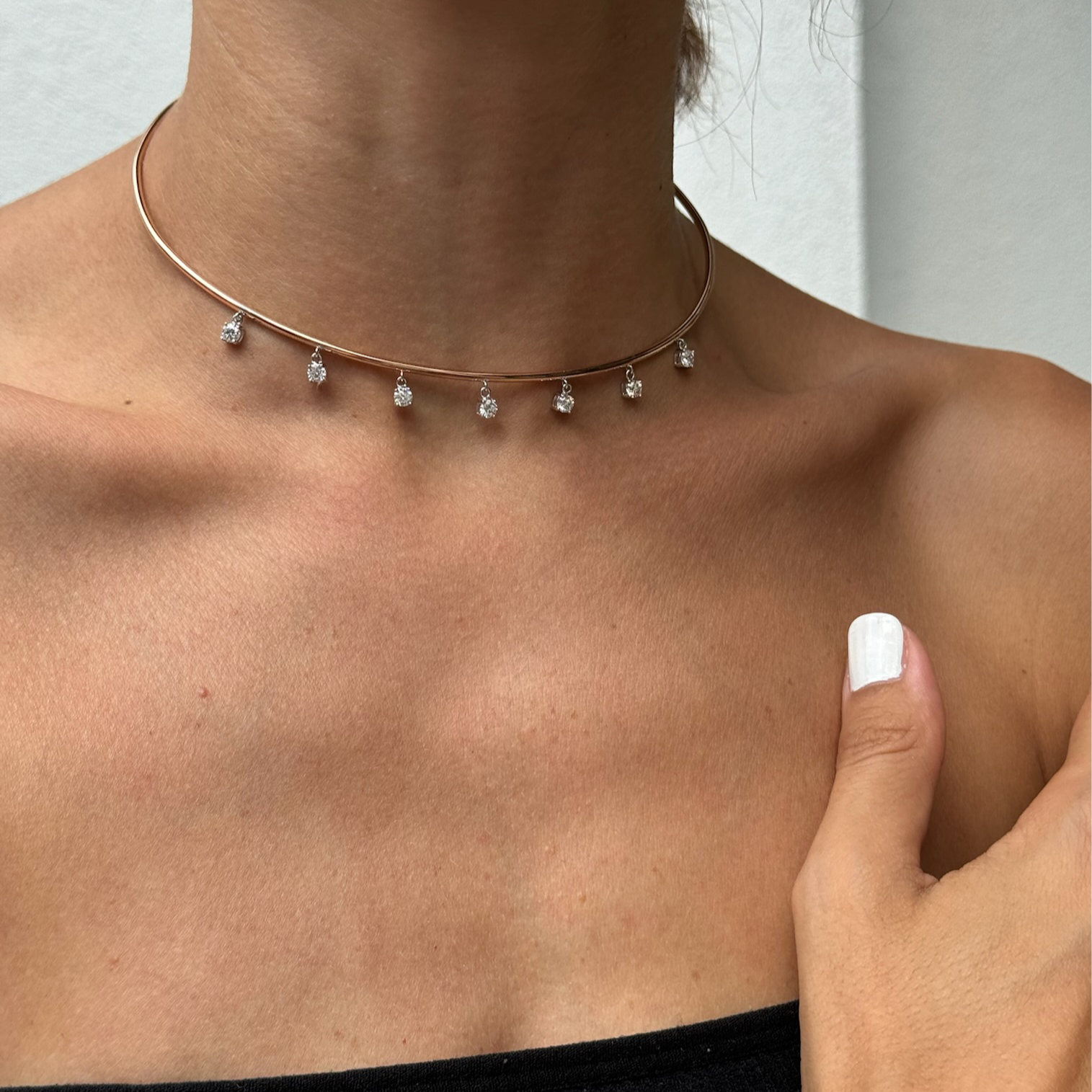 14K altın pırlanta taşlı Diamond Choker gerdanlık boyunda görünüm