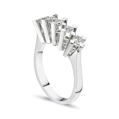 1.01 ct E-SI2 baguette pırlanta taşlı 14K altın beştaş yüzük