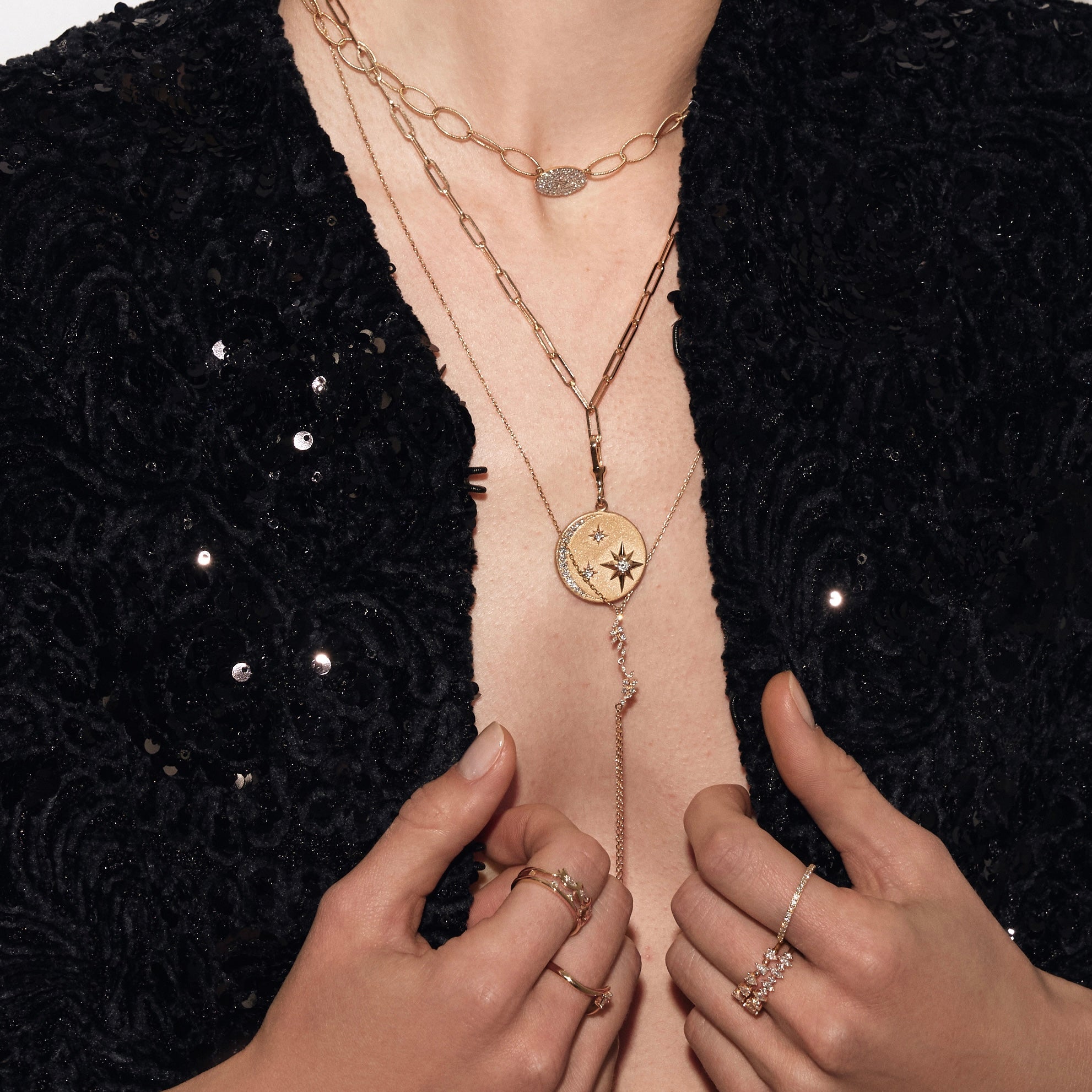 Silent Line Şahmeran Kolye detay görünüm E-VS pırlanta yakın çekim