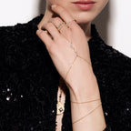 Silent Line Şahmeran Kolye boyunda görünüm 14K altın pırlanta kolye