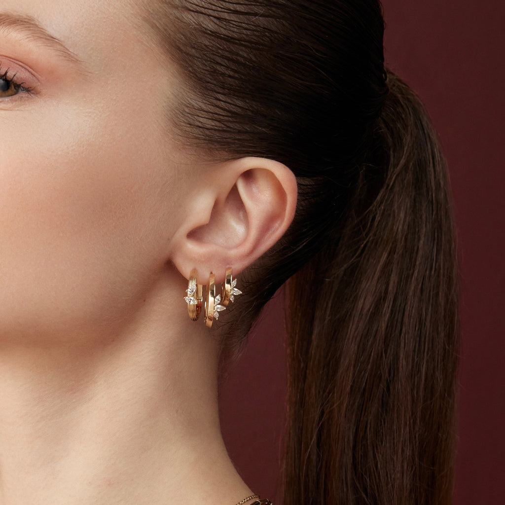 Celeste Midi küpe halka model yan profil pırlanta detay