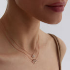 14K altın Gaze kolye - göz tasarımlı pırlanta detaylı kolye, boyunda görünüm