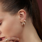 Celeste Mini küpe halka model yan profil pırlanta detay