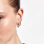 Ivy Line Küpe - pırlanta küpe yakın çekim detay