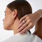 Tiara yüzük detay görünümü, 14K altın ve baget pırlanta işçiliği