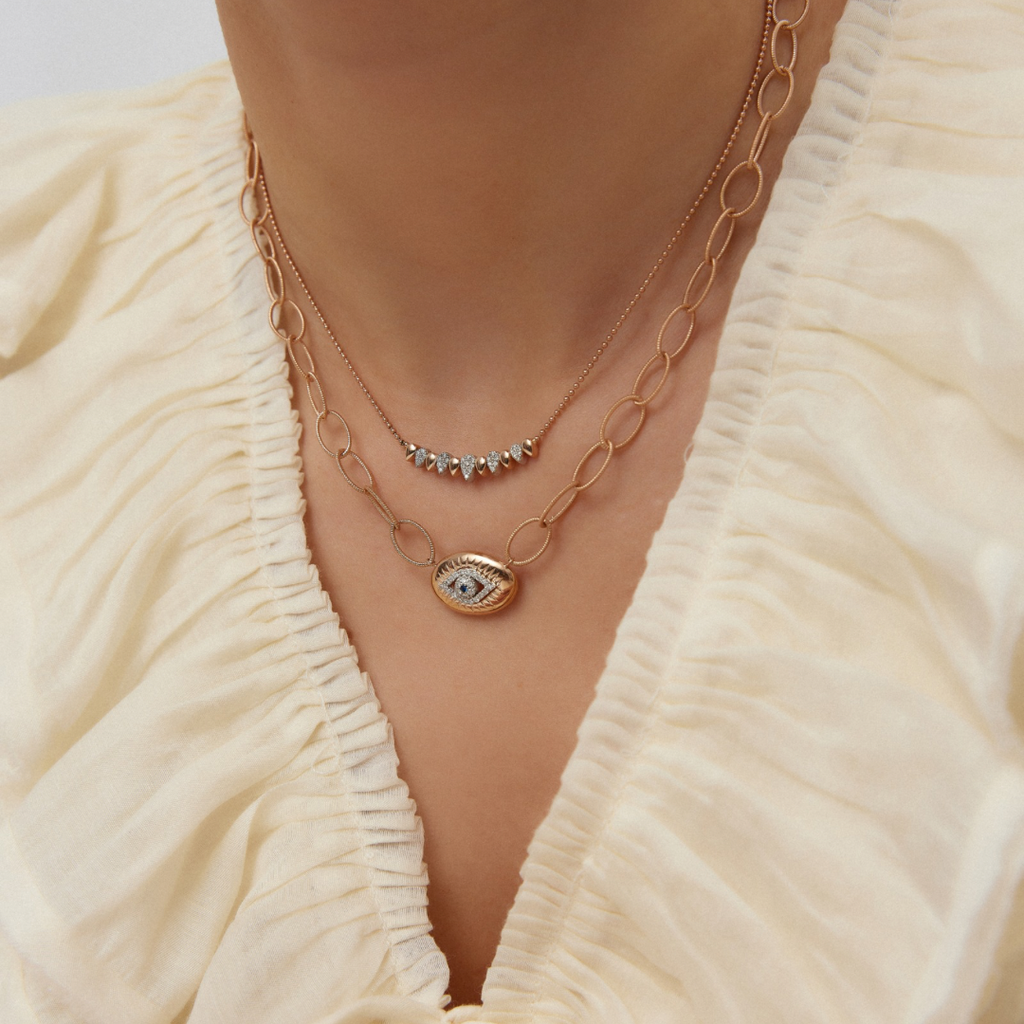 Drop it Kolye - 0.16 ct pırlanta damla tasarım 14K altın kolye boyunda görünümü