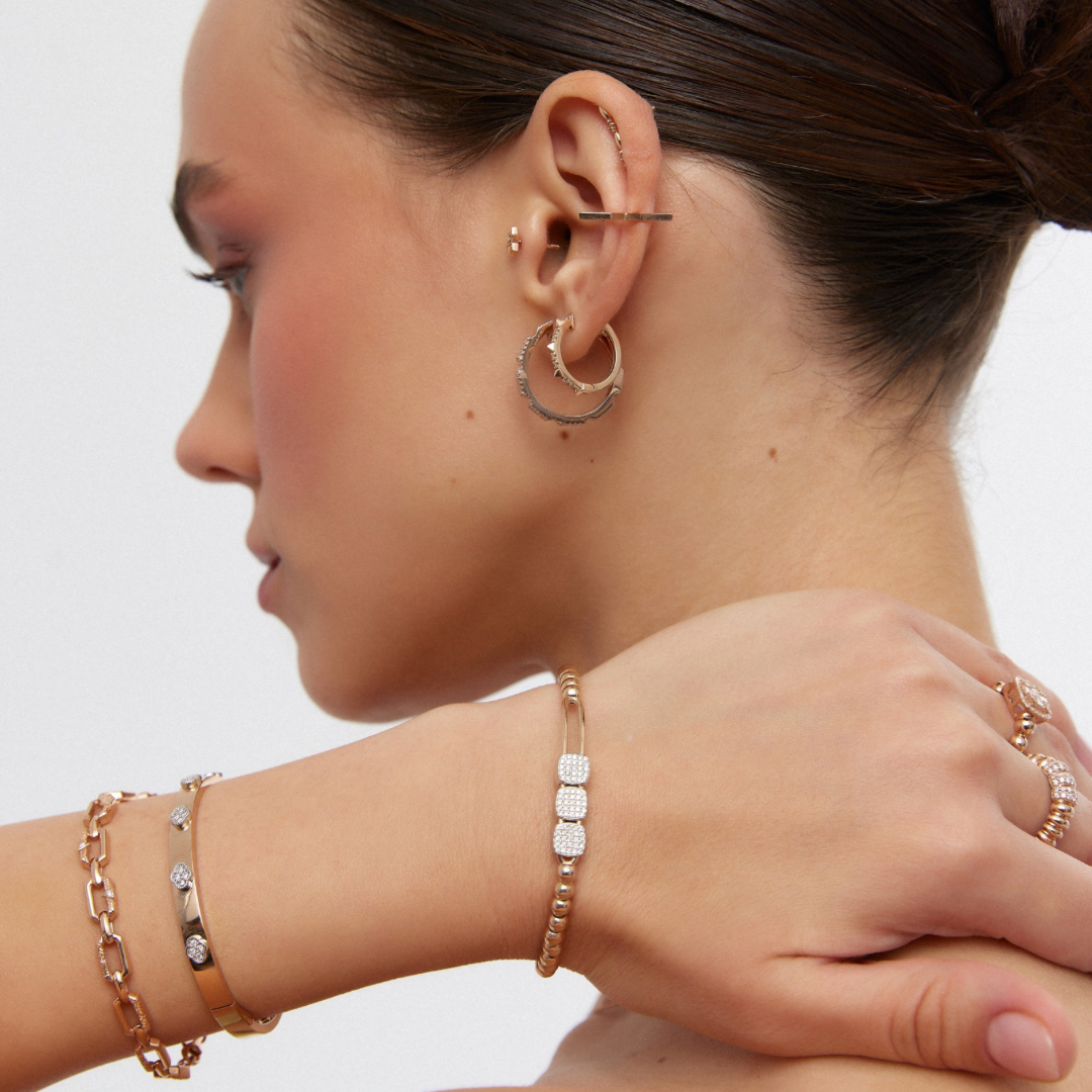 Sliding Bileklik - 0.50 ct pırlanta 14K altın bileklik bilekte görünümü