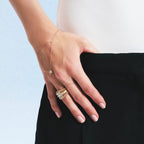 Starlink Şahmeran kolda görünümü, 14K altın üzerinde parlak pırlanta dizilimi