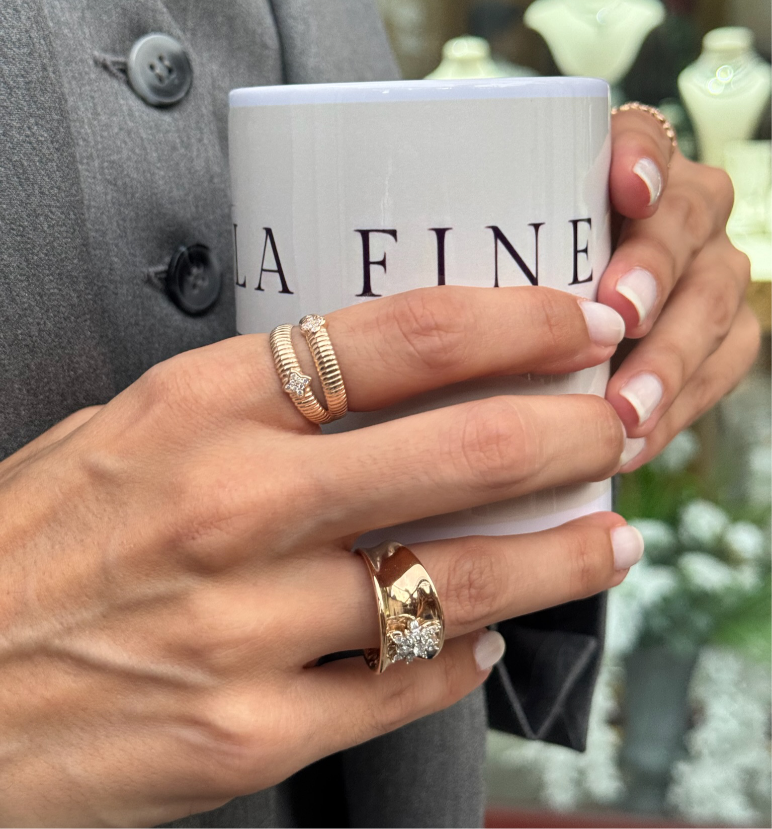 Conch Flower yüzük - 14K altın pırlanta yüzük ürün görseli parmakta görünüm