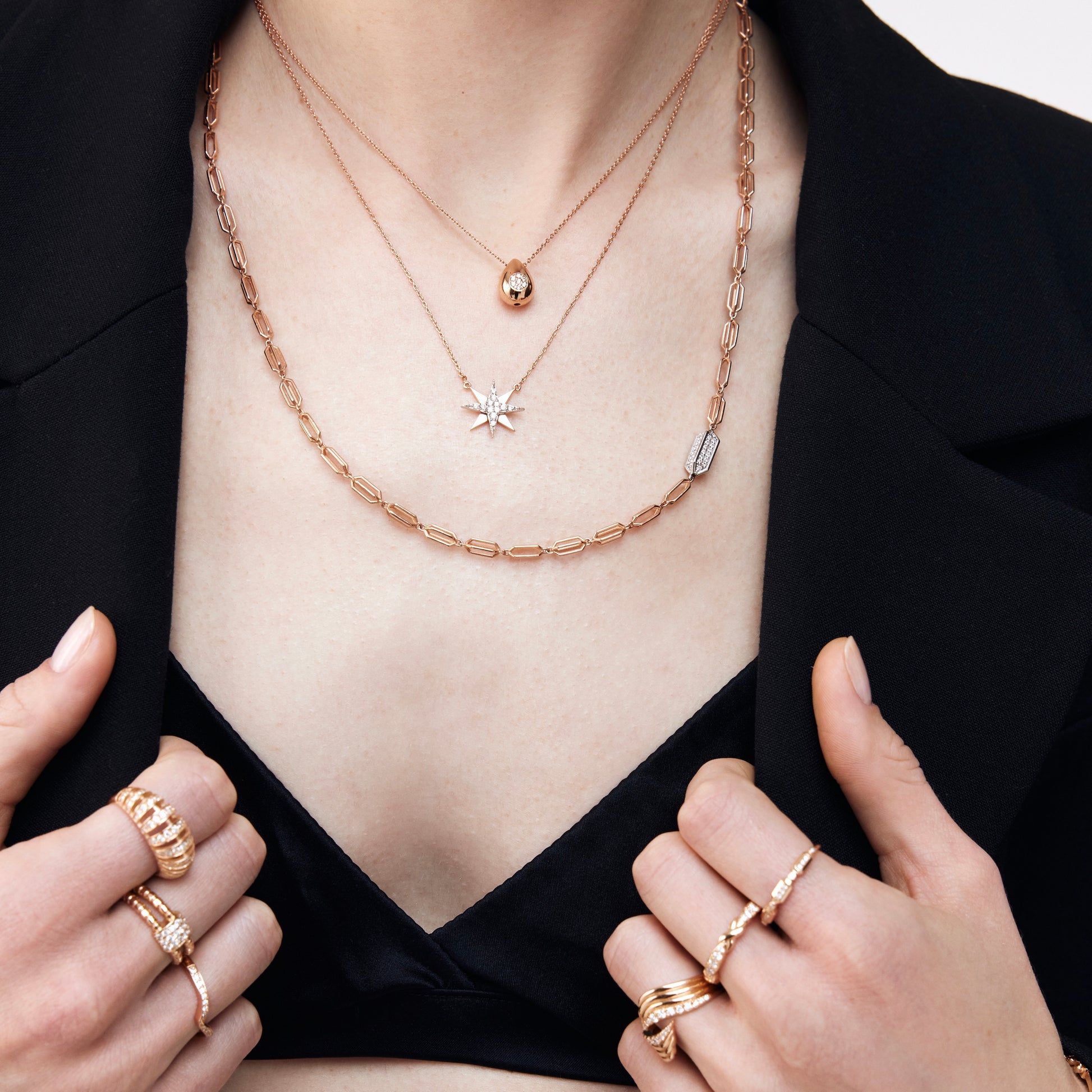 Dropia kolye - modern pırlanta tasarım yakın çekim