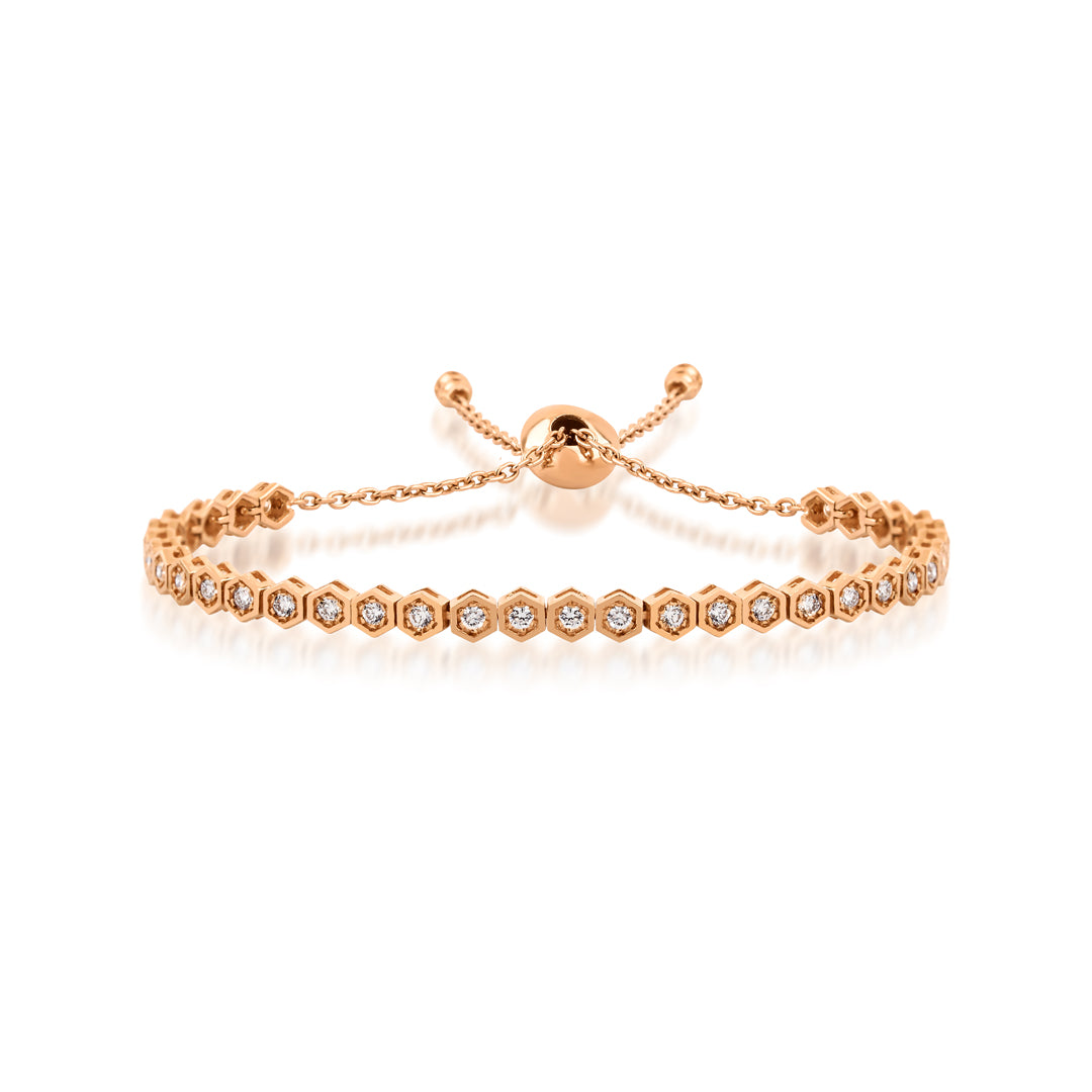 Geometrical Adjusted 14K altın bileklik detay görünümü, pırlanta detayları