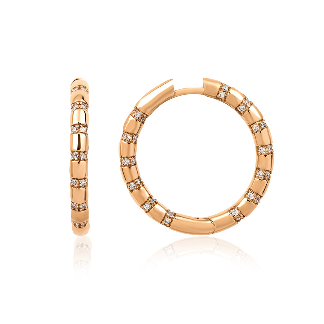 Space Hoop 14K altın halka küpe yakın çekim, pırlanta detayları