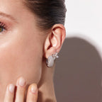 Dome pırlanta küpe, 14K altın, 3.20 ct E-VS kalite pırlanta, modelde görünüm