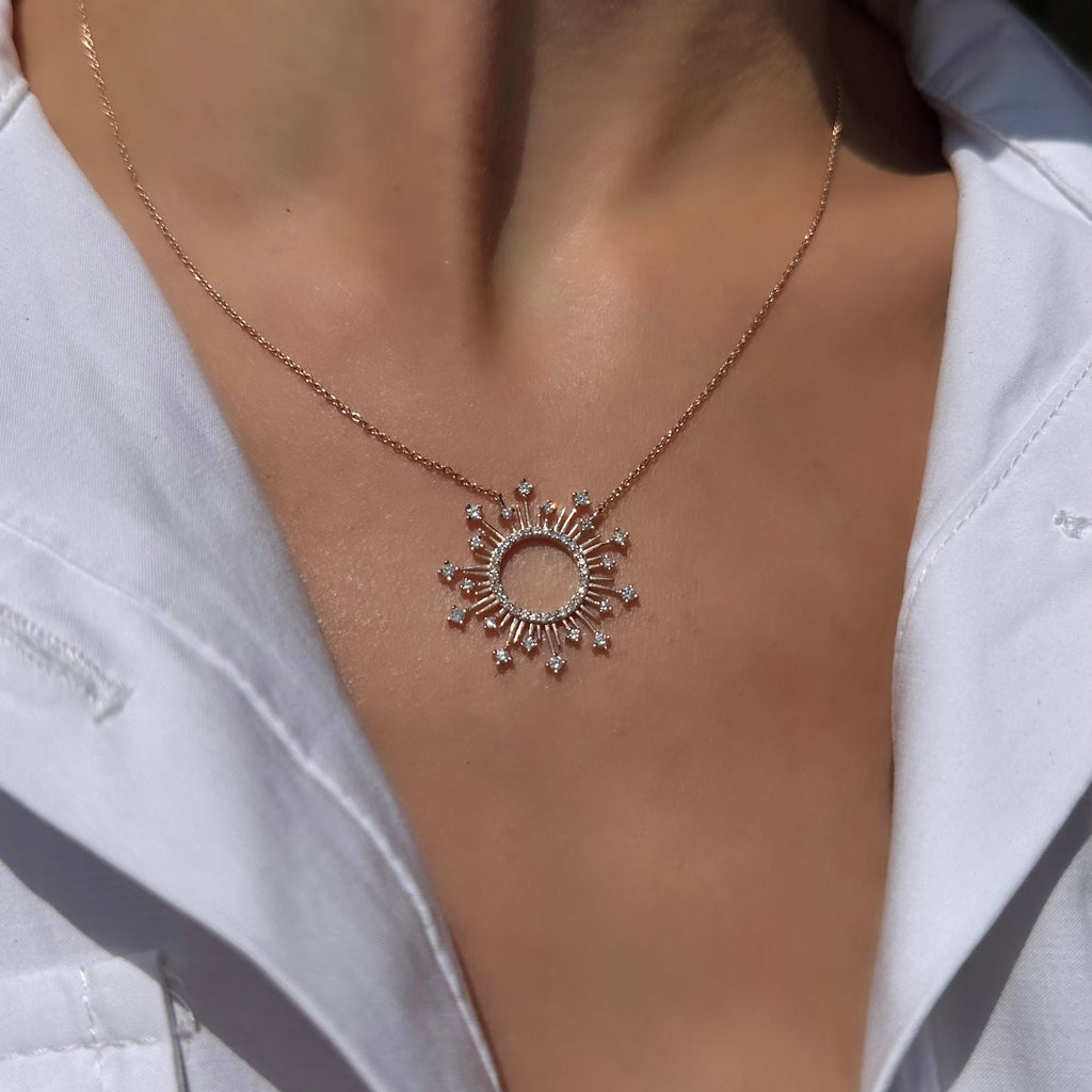 Heliora pırlanta kolye boyunda görünümü, 14K altın 42 cm zincir