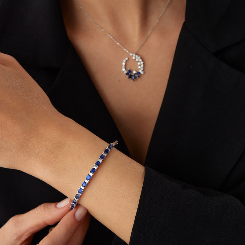 Sapphiros bileklik 14K safirli bileklik - bilekte görünümü