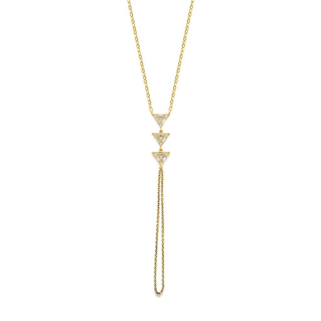 Trinity Şahmeran Kolye detay görünüm 14K altın işçilik