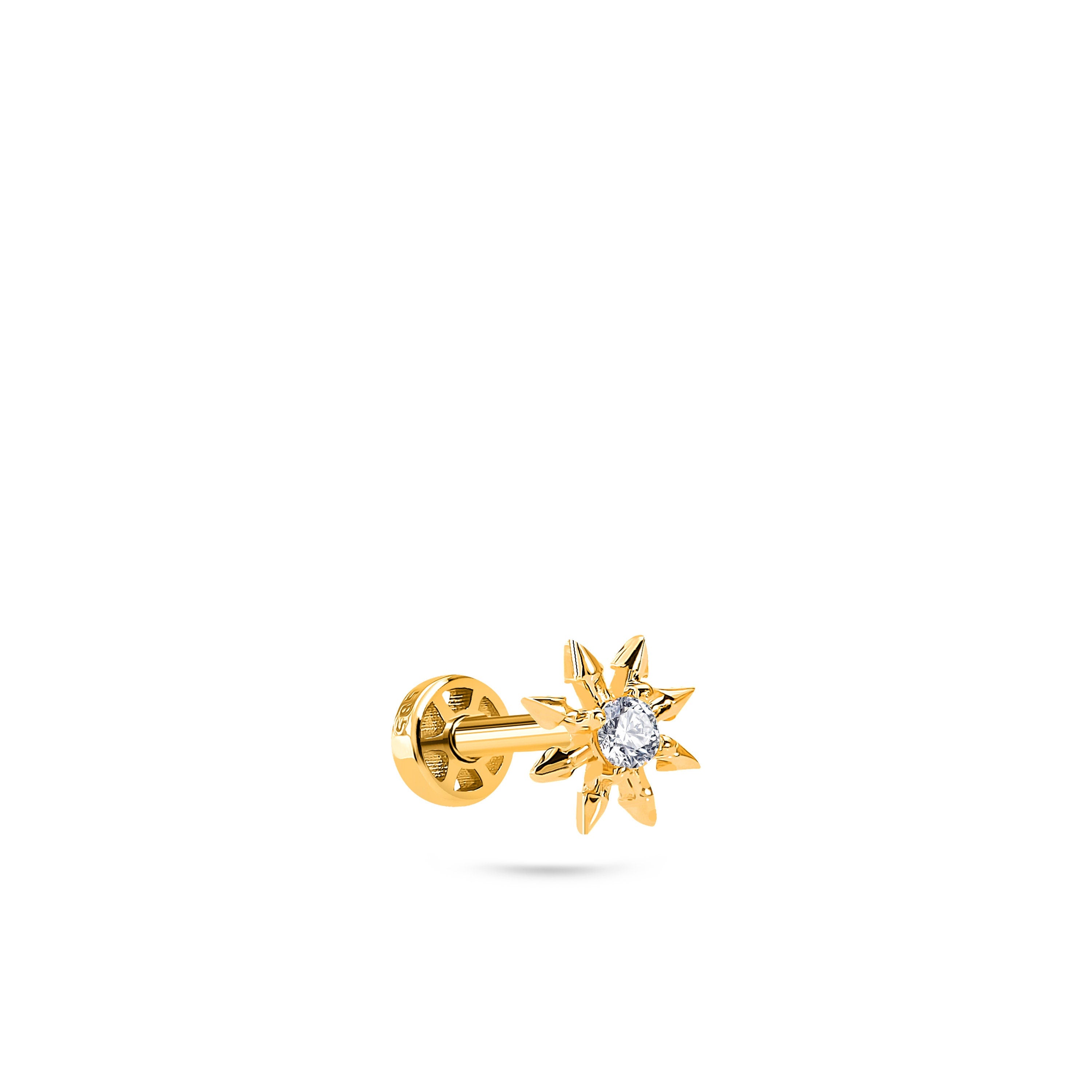 Flora Star Gold Piercing detay görünümü - 14K altın pırlanta yıldız piercing