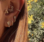 Snake Clicker yılan tasarımlı 14K altın piercing - helix ve cartilage için kulakta görünüm