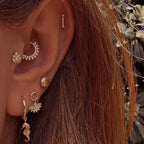 Diamond Gold Clicker Piercing kulakta görünümü - 14K altın pırlanta clicker piercing