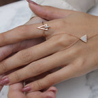 Pyromis Yüzük parmakta görünümü - 14K altın pırlanta yüzük