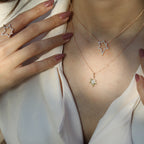 14K altın yıldız kolye pırlanta detaylı - Stellar kolye - boyunda görünüm